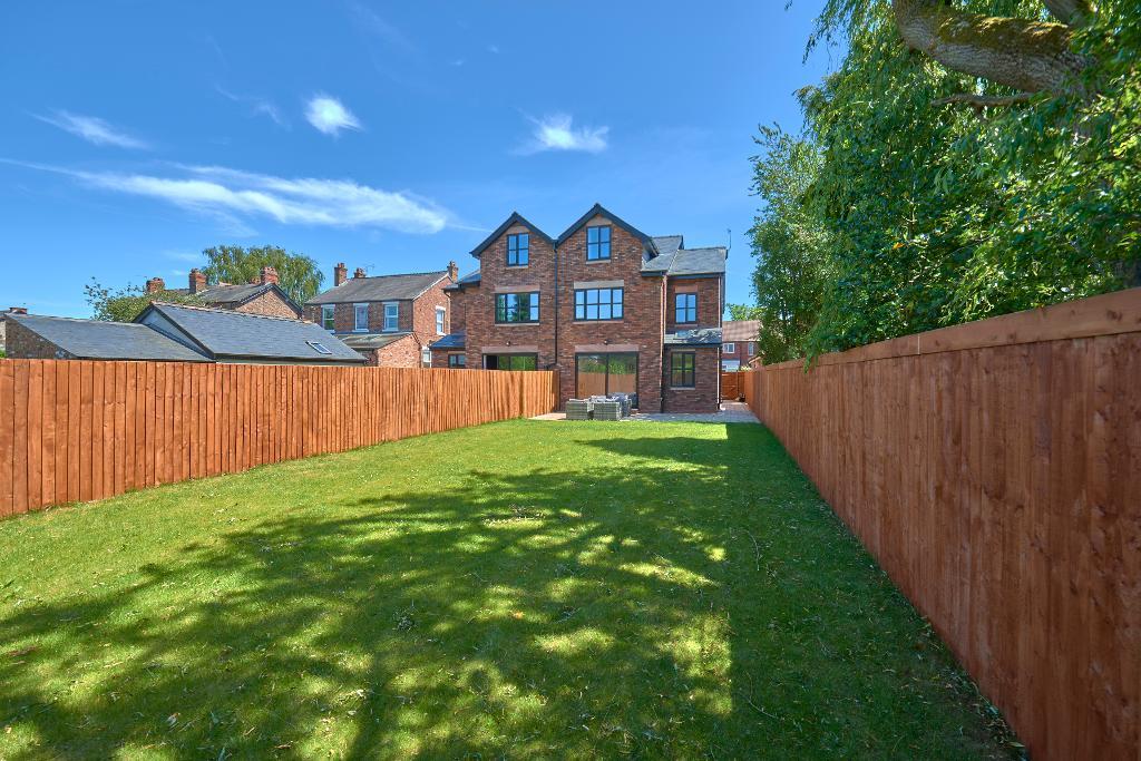 5 Bedroom SemiDetached For Sale in Heyes Lane, Timperley, Cheshire