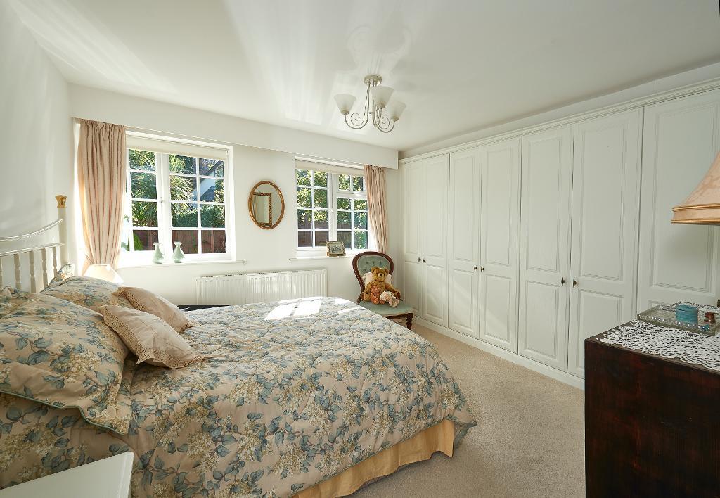 3 Bedroom Flat For Sale in Grey Road, Altrincham, WA14 4AT Jackson Maunders Estate Agents in