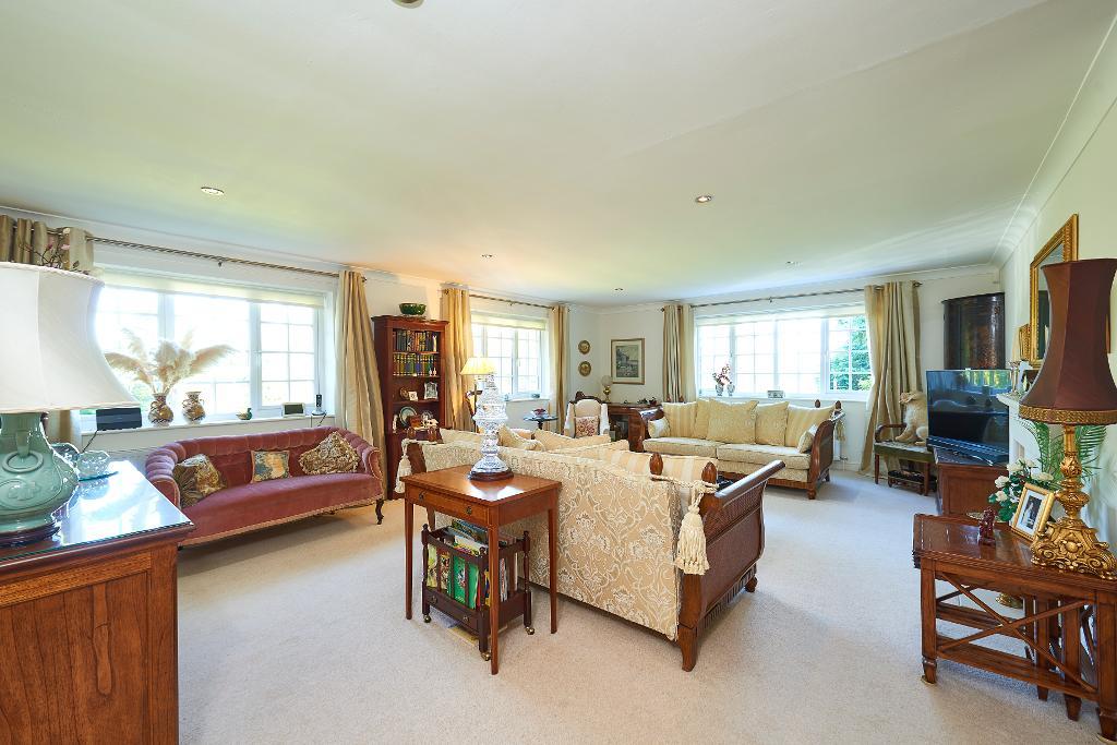 3 Bedroom Flat For Sale in Grey Road, Altrincham, WA14 4AT Jackson Maunders Estate Agents in