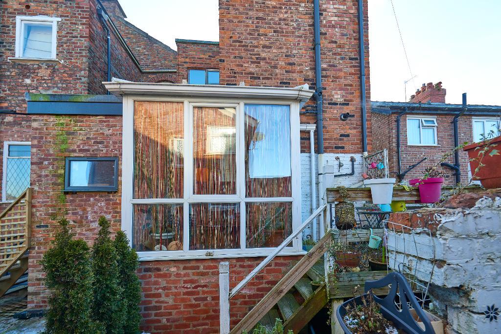 2 Bedroom SemiDetached For Sale in Northenden Road, Sale, M33 2JB