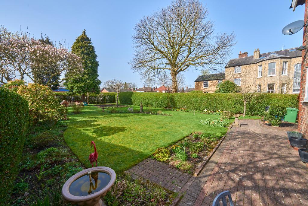 4 Bedroom SemiDetached For Sale in Park Road, Timperley, WA15 6TQ