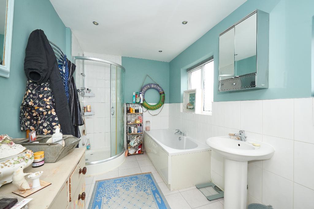 3 Bedroom Detached For Sale in Egerton Road, Hale, Altrincham, WA15 8EE Jackson Maunders