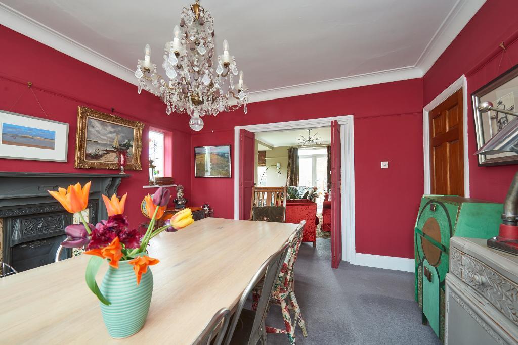 3 Bedroom Detached For Sale in Egerton Road, Hale, Altrincham, WA15 8EE Jackson Maunders