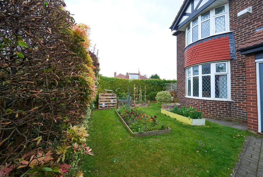 3 Bedroom Detached For Sale in Egerton Road, Hale, Altrincham, WA15 8EE Jackson Maunders