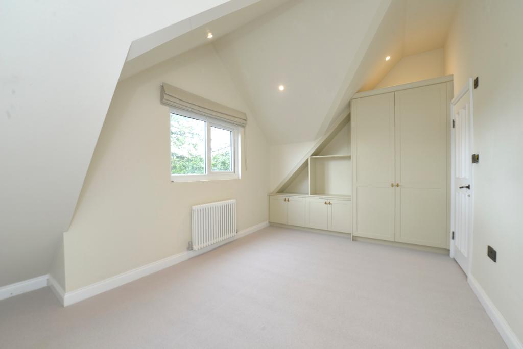 5 Bedroom SemiDetached For Sale in Orchard Road, Altrincham, WA15 8EY