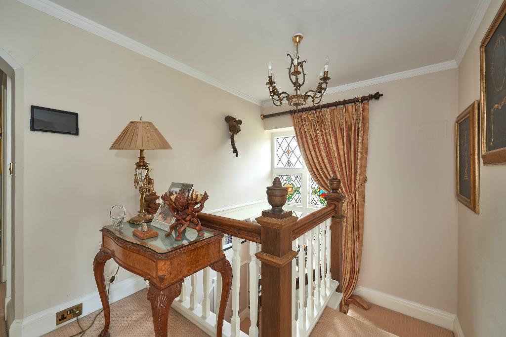 4 Bedroom Detached For Sale in Seddon Road, Hale, WA14 2UH Jackson