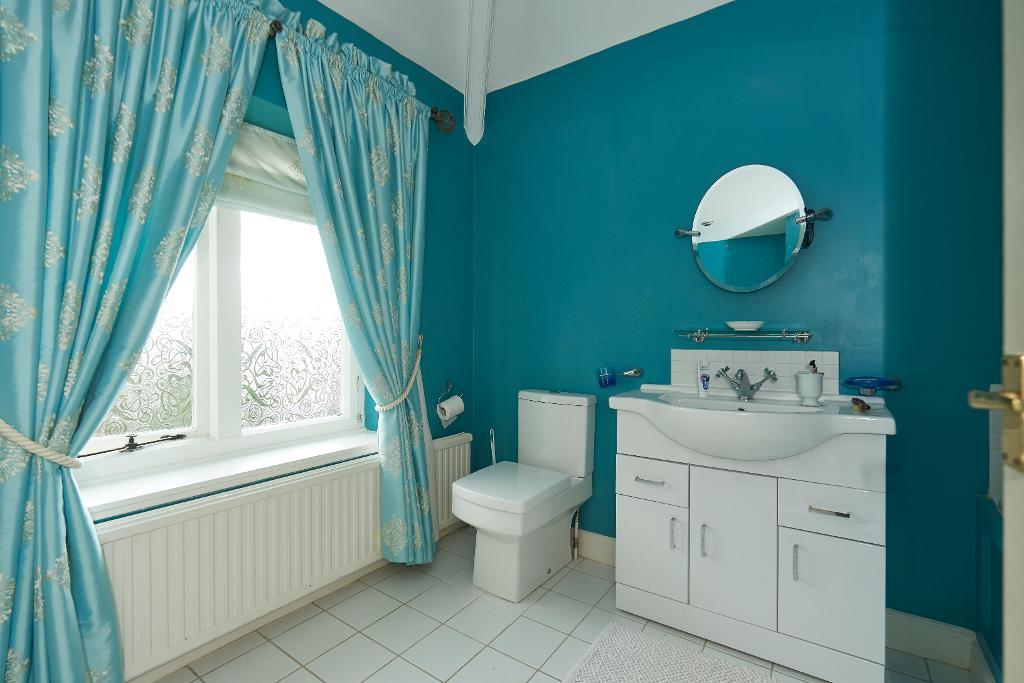 4 Bedroom Detached For Sale in Seddon Road, Hale, WA14 2UH Jackson