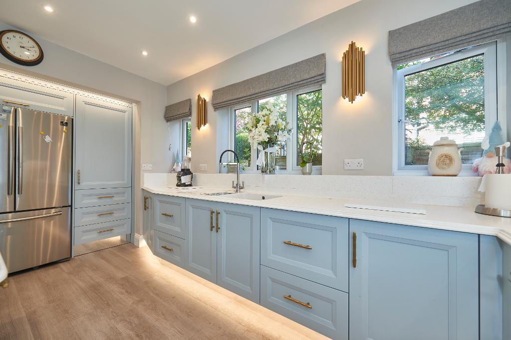 4 Bedroom Detached For Sale in Seddon Road, Hale, WA14 2UH Jackson