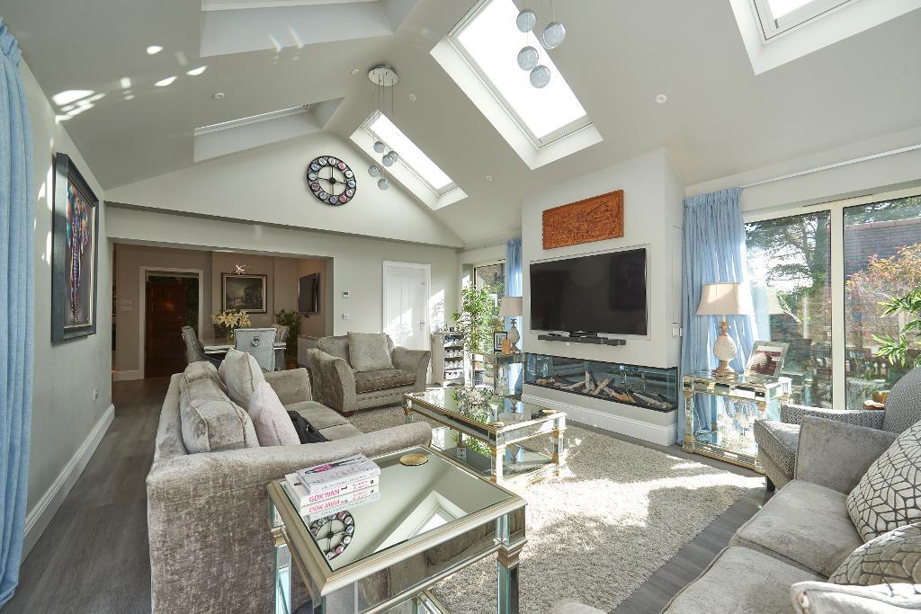 4 Bedroom Detached For Sale in Seddon Road, Hale, WA14 2UH Jackson