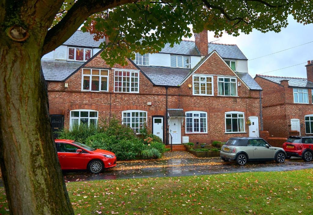 Bemrose Avenue, Altrincham, WA14 4HE