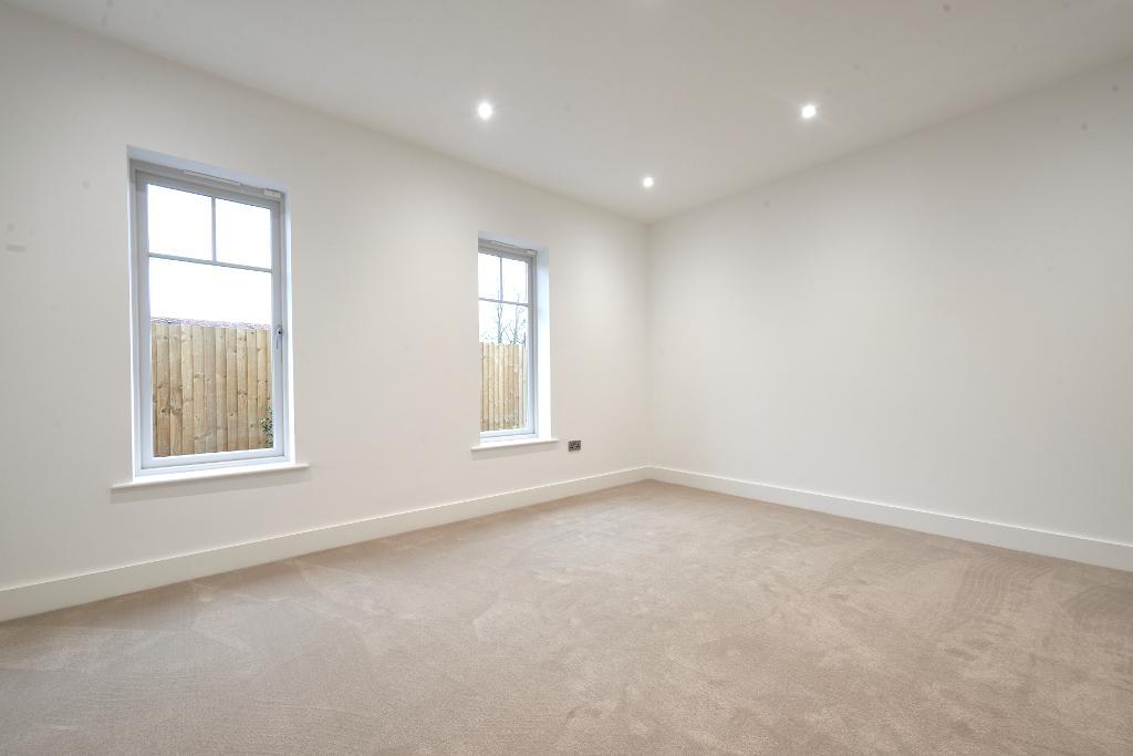 5 Bedroom Detached For Sale in Hale Road, Hale, Altrincham, WA15 8EB